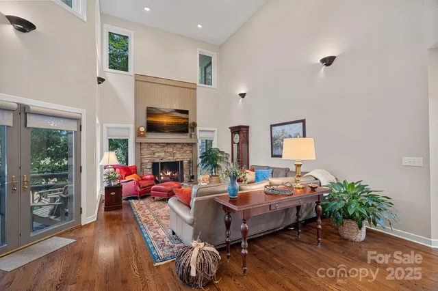 $898,999 | 176 Yadkin Falls, New London, NC 28127