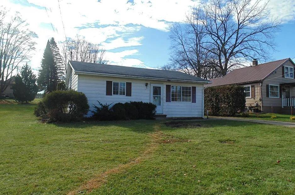 219 Robertson