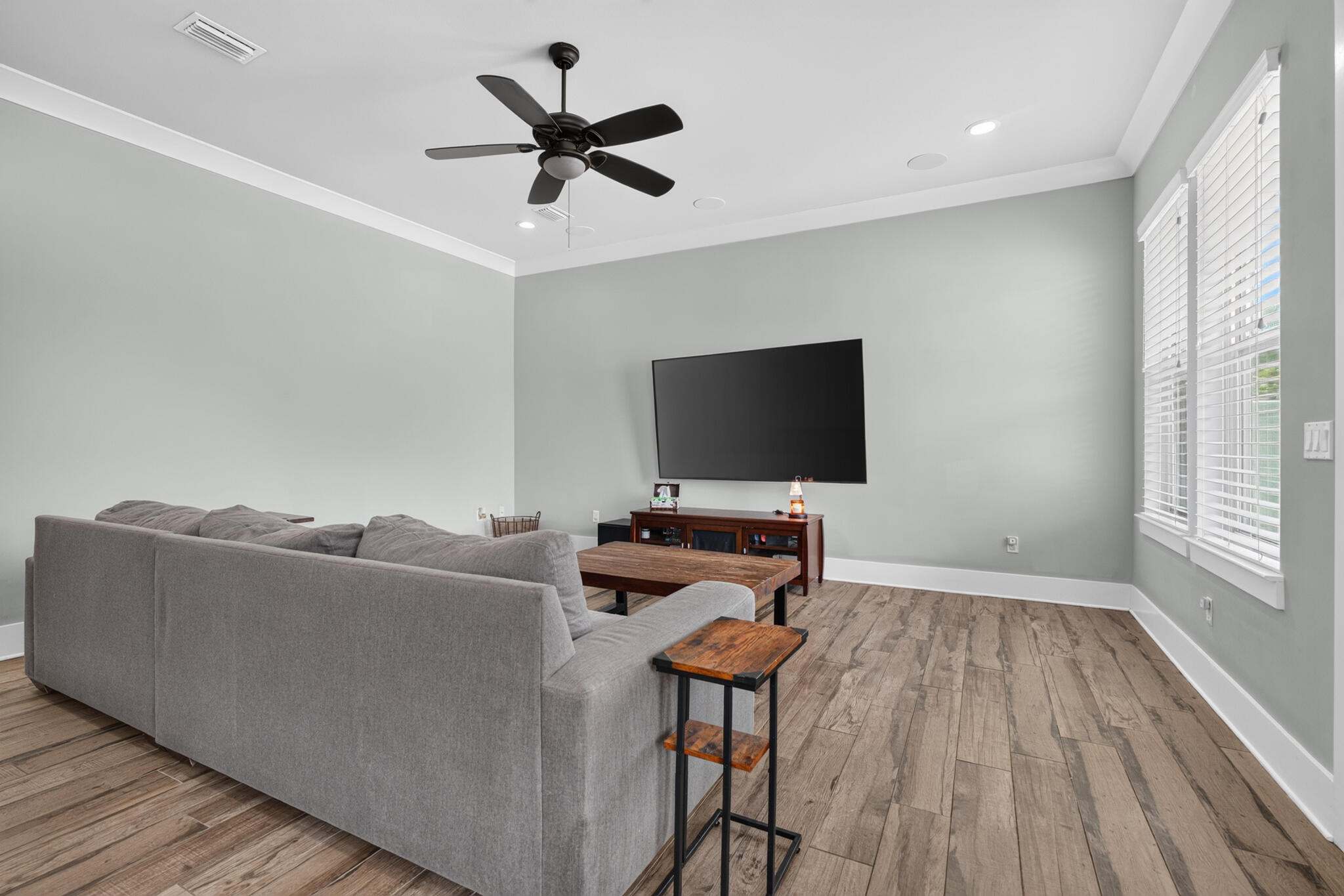995 Airport Road, Unit 1 Destin, FL 32541 - Photo 13 of 62 Living Room