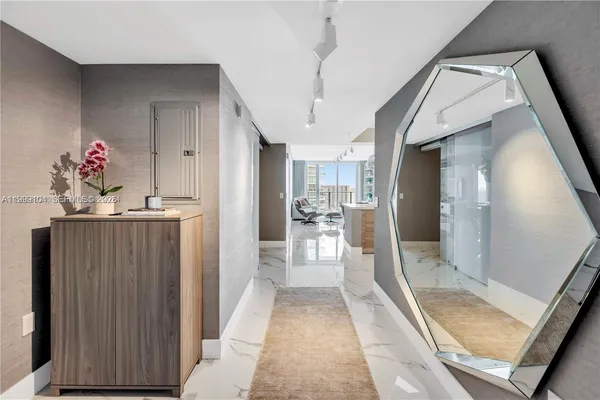 $6,700 | 300 Sunny Isles Boulevard, Unit 42006, Sunny Isles Beach, FL 33160