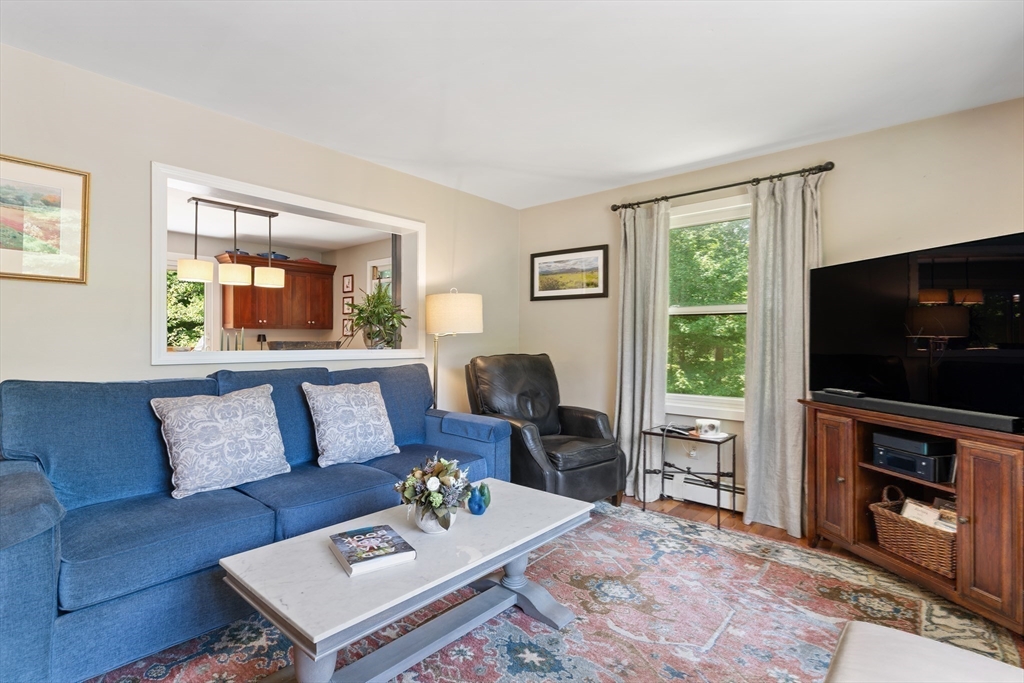 77 Locust Street Freetown, MA 02702 - Photo 8 of 37