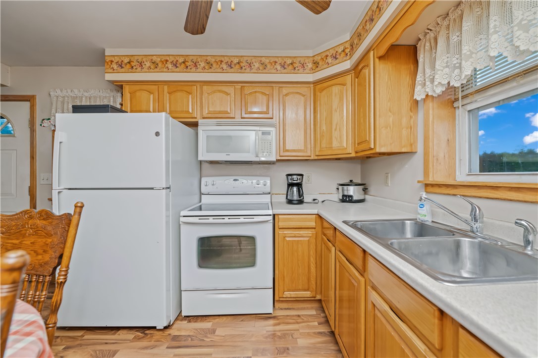 7135 Sonora Road Bath, NY 14879 - Photo 5 of 34