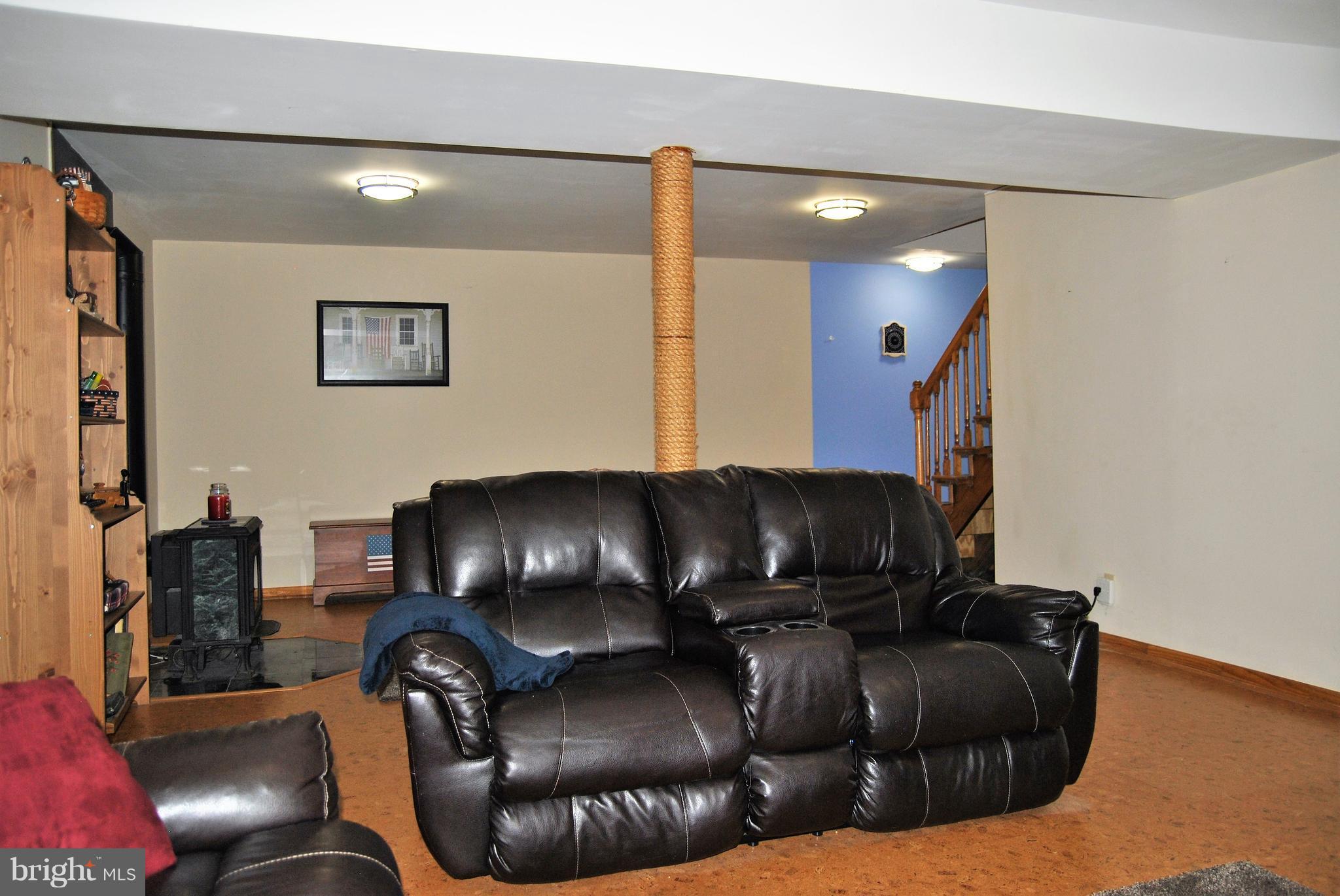 572 Highridge Road Front Royal, VA 22630 - Photo 19 of 26 a living room with furniture