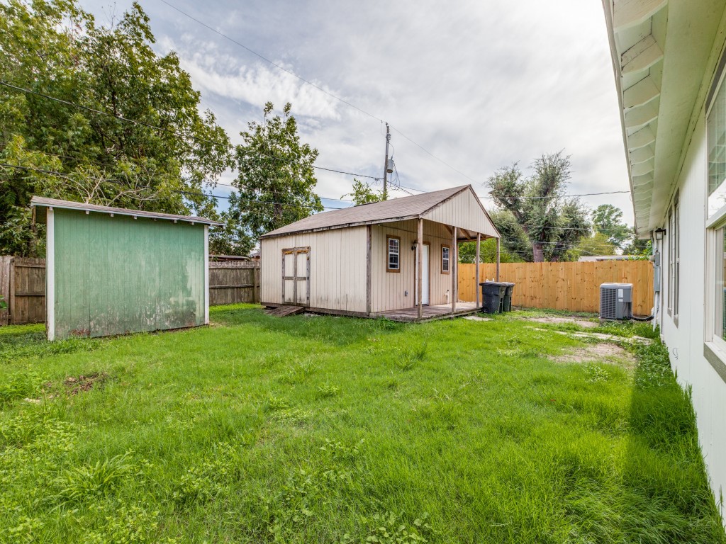 411 Gober Street Houston, TX 77017 - Photo 25 of 26