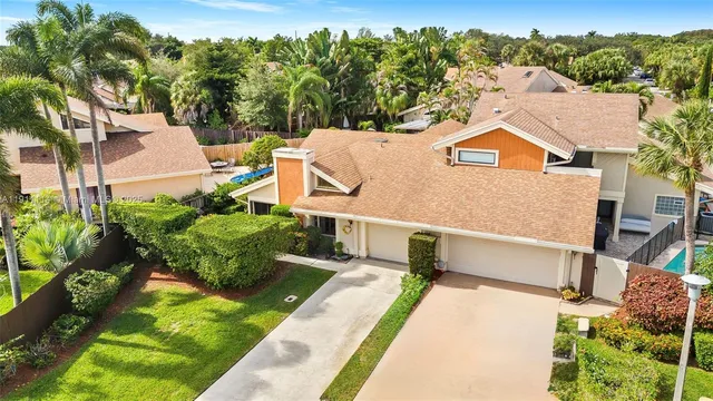 $620,000 | 7665 Sierra Drive West, Boca Raton, FL 33433