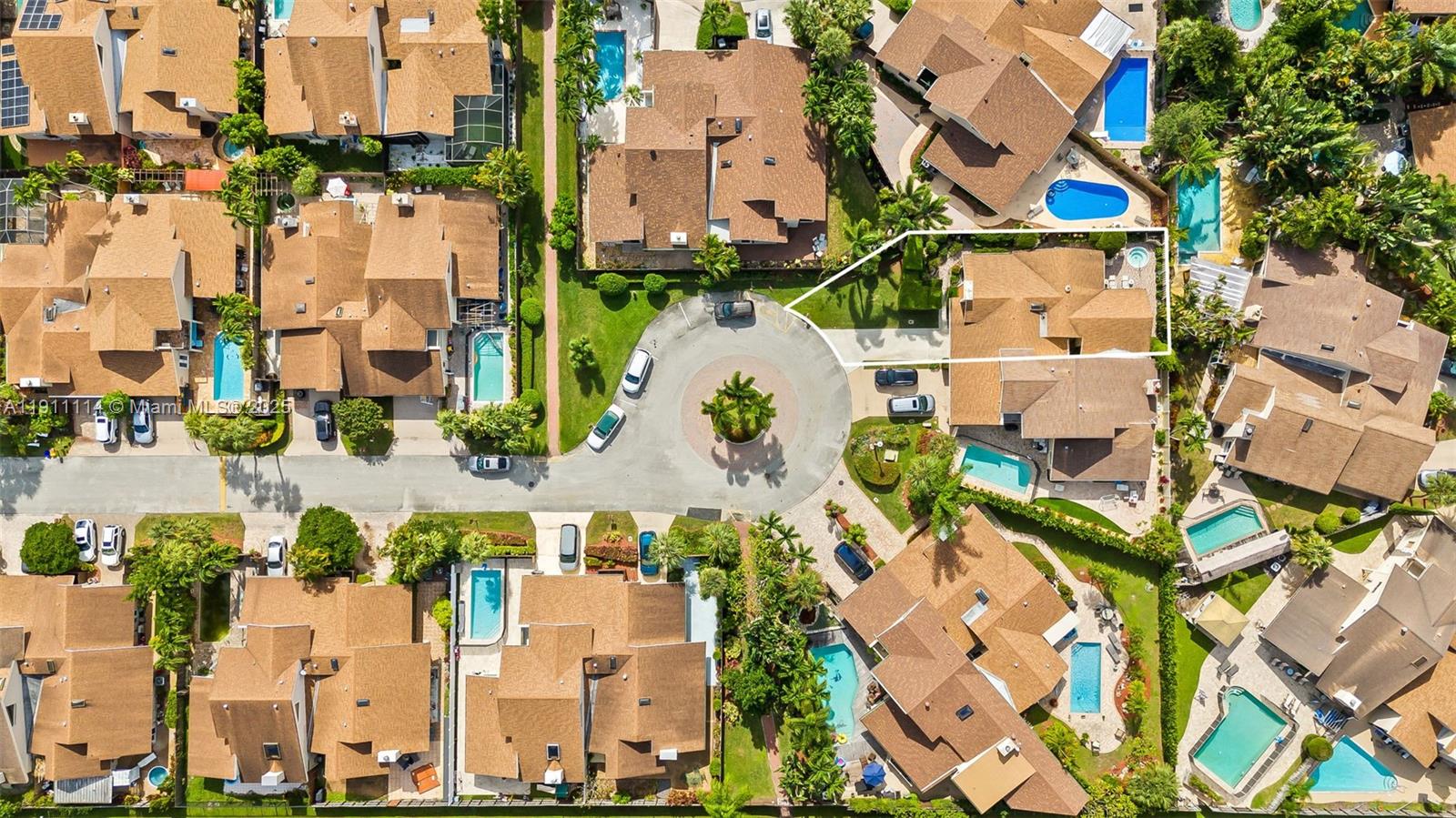 7665 Sierra Drive West Boca Raton, FL 33433 - Photo 29 of 33