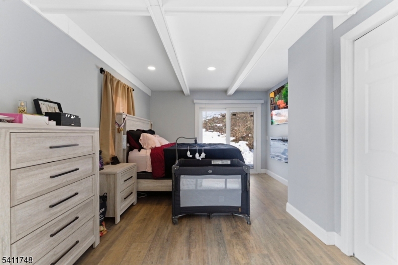 26 Union Road Wantage, NJ 07461 - Photo 18 of 26 a bedroom with a bed and a dresser