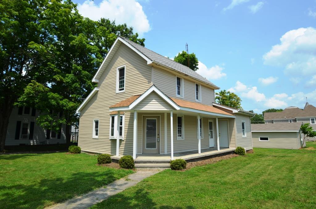 612 North 3rd Street Decatur, IN 46733 - Photo 1 of 21