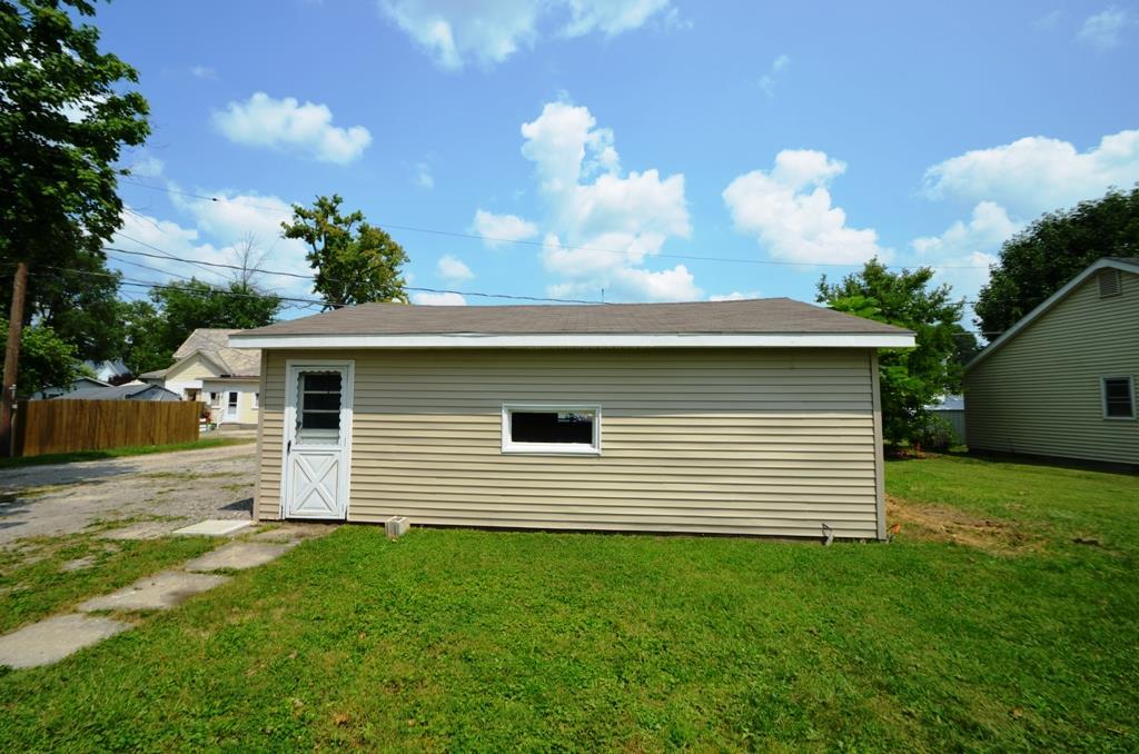 612 North 3rd Street Decatur, IN 46733 - Photo 19 of 21