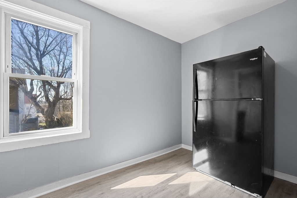 506 Peckham Street Fall River, MA 02721 - Photo 12 of 42