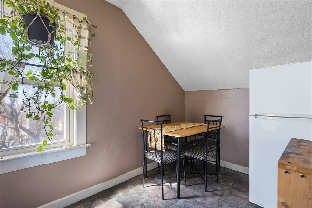 506 Peckham Street Fall River, MA 02721 - Photo 37 of 42