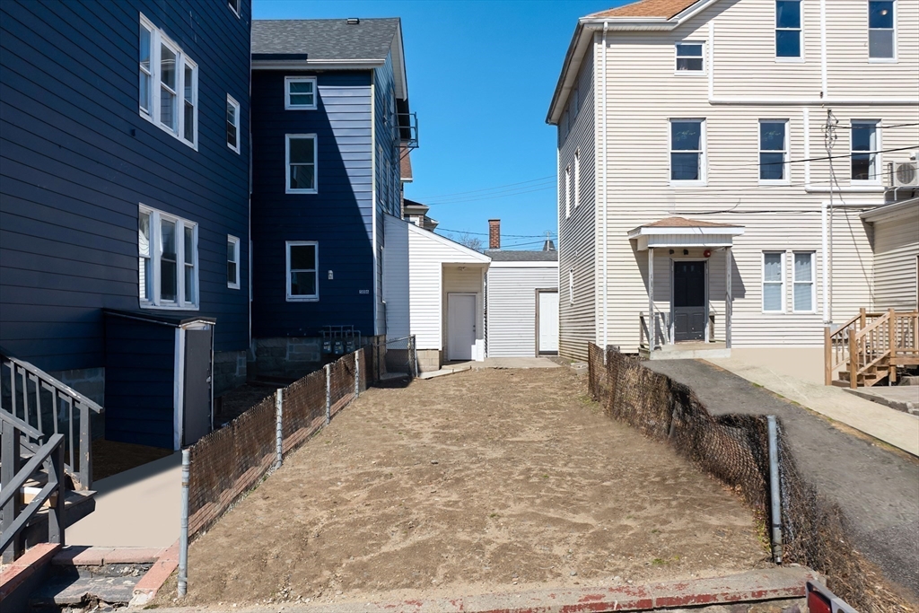 506 Peckham Street Fall River, MA 02721 - Photo 5 of 42