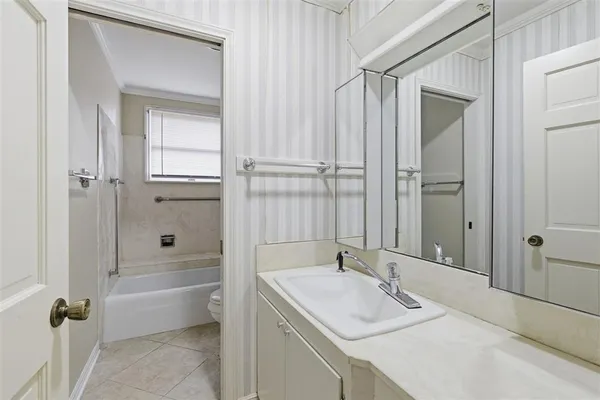 $299,000 | 2622 Park Drive, Lake Charles, LA 70605