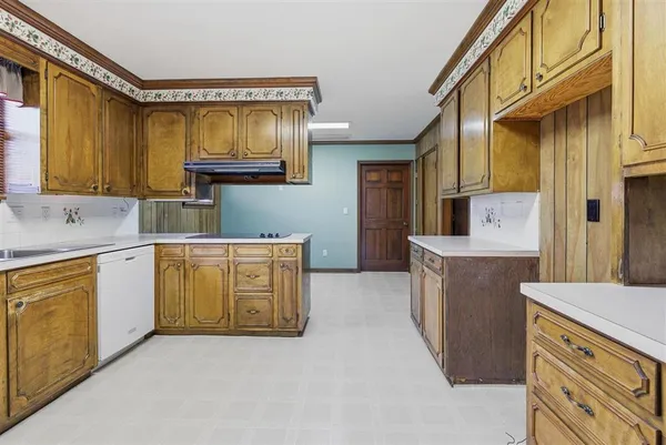 $299,000 | 2622 Park Drive, Lake Charles, LA 70605