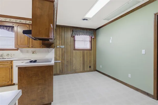 $299,000 | 2622 Park Drive, Lake Charles, LA 70605