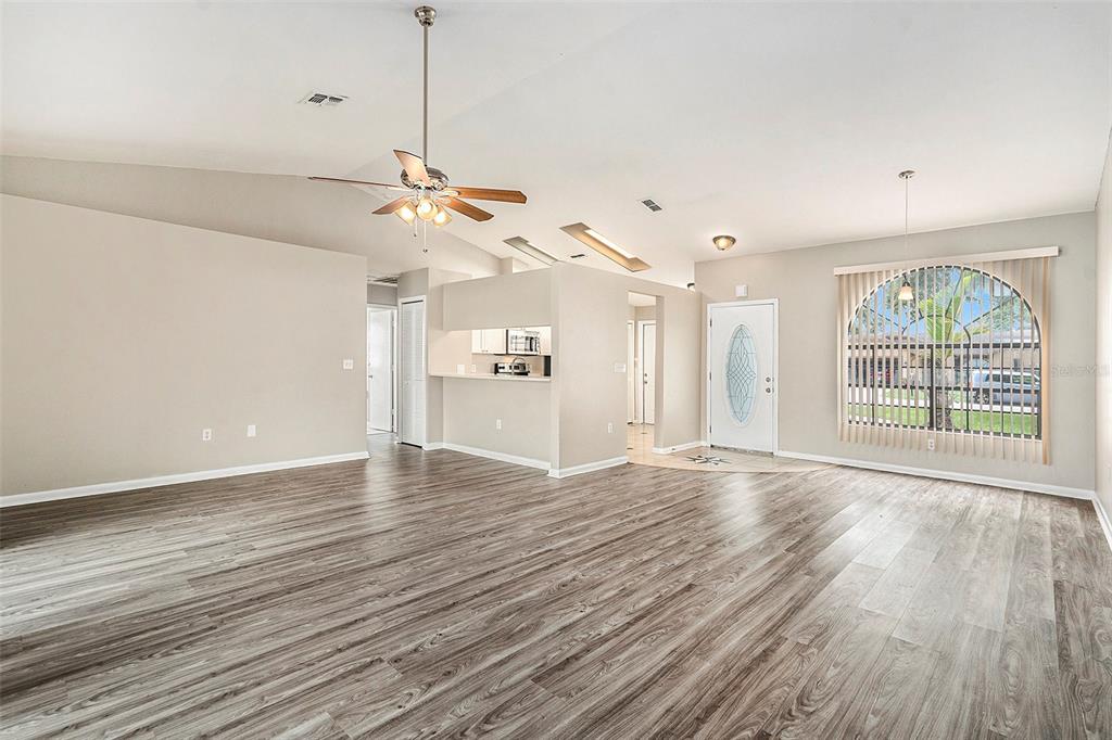 8409 Yearling Lane New Port Richey, FL 34653 - Photo 7 of 27 Gallery Image 7