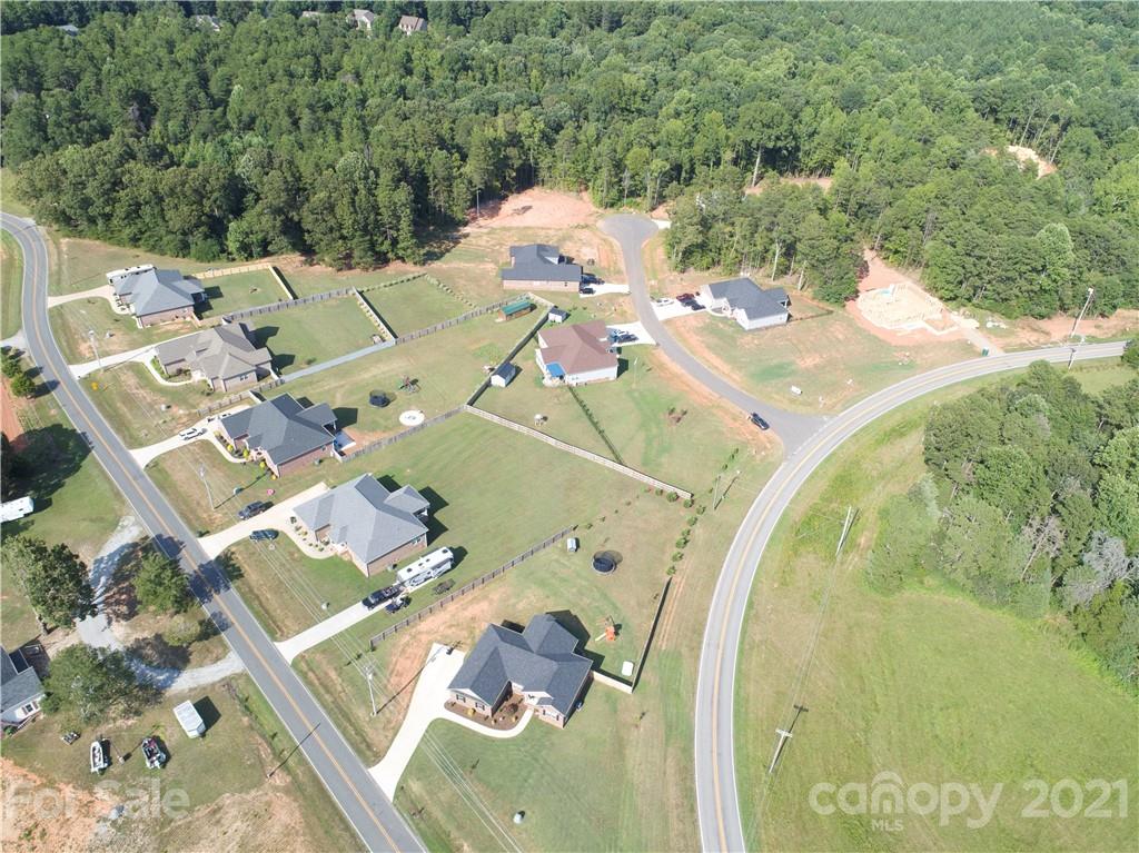 10 Wingate Hill Road Denver, NC 28037 - Photo 5 of 35 Gallery Image 5