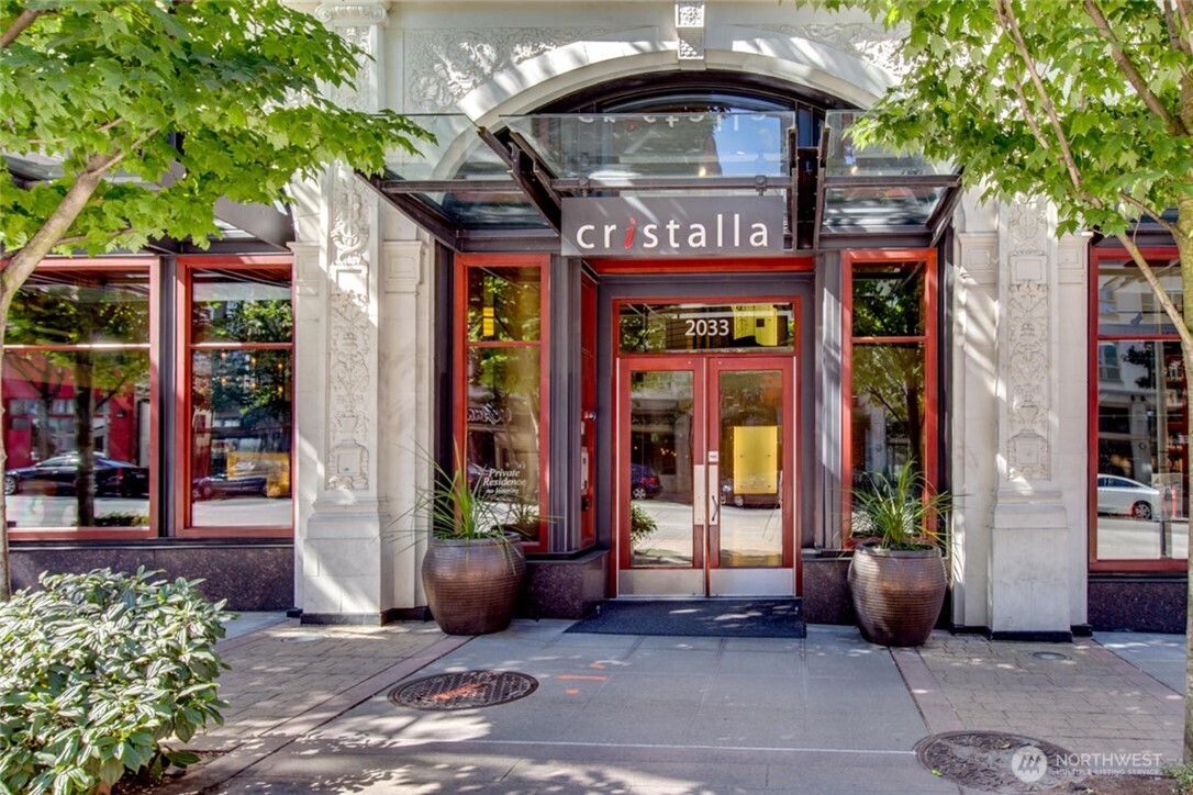 2033 2nd Avenue, Unit 1608 Seattle, WA 98121 - Photo 10 of 33 a view of a building with potted plants