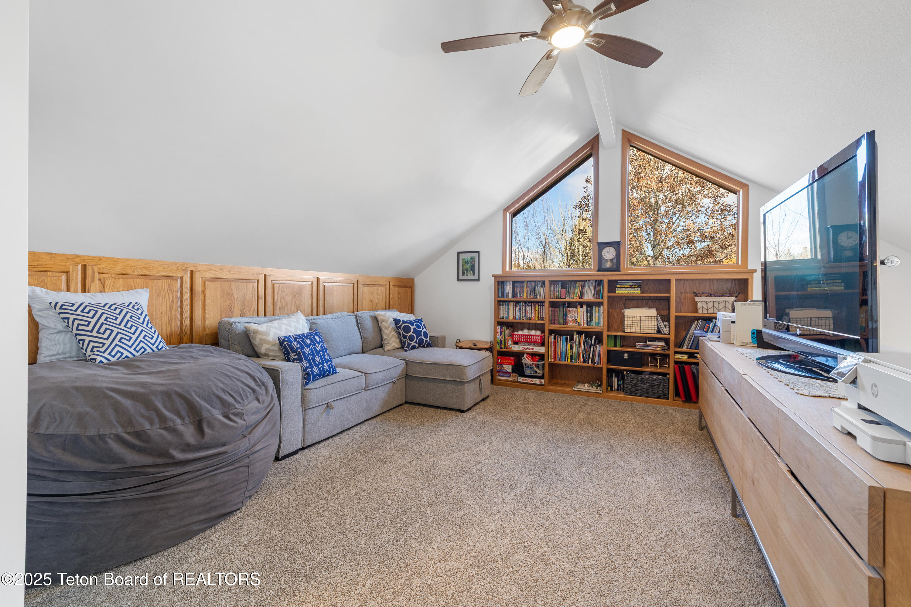 3140 West King Eider Road Jackson, WY 83001 - Photo 6 of 20 Loft