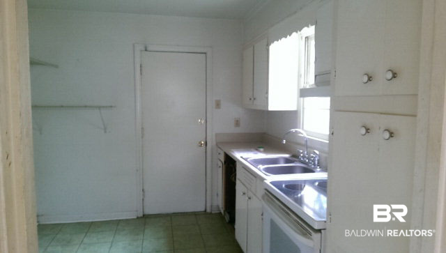 58 Margaret Avenue Mobile, AL 36611 - Photo 4 of 8