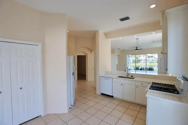 $400,000 | 8515 53rd Place East, Bradenton, FL 34211