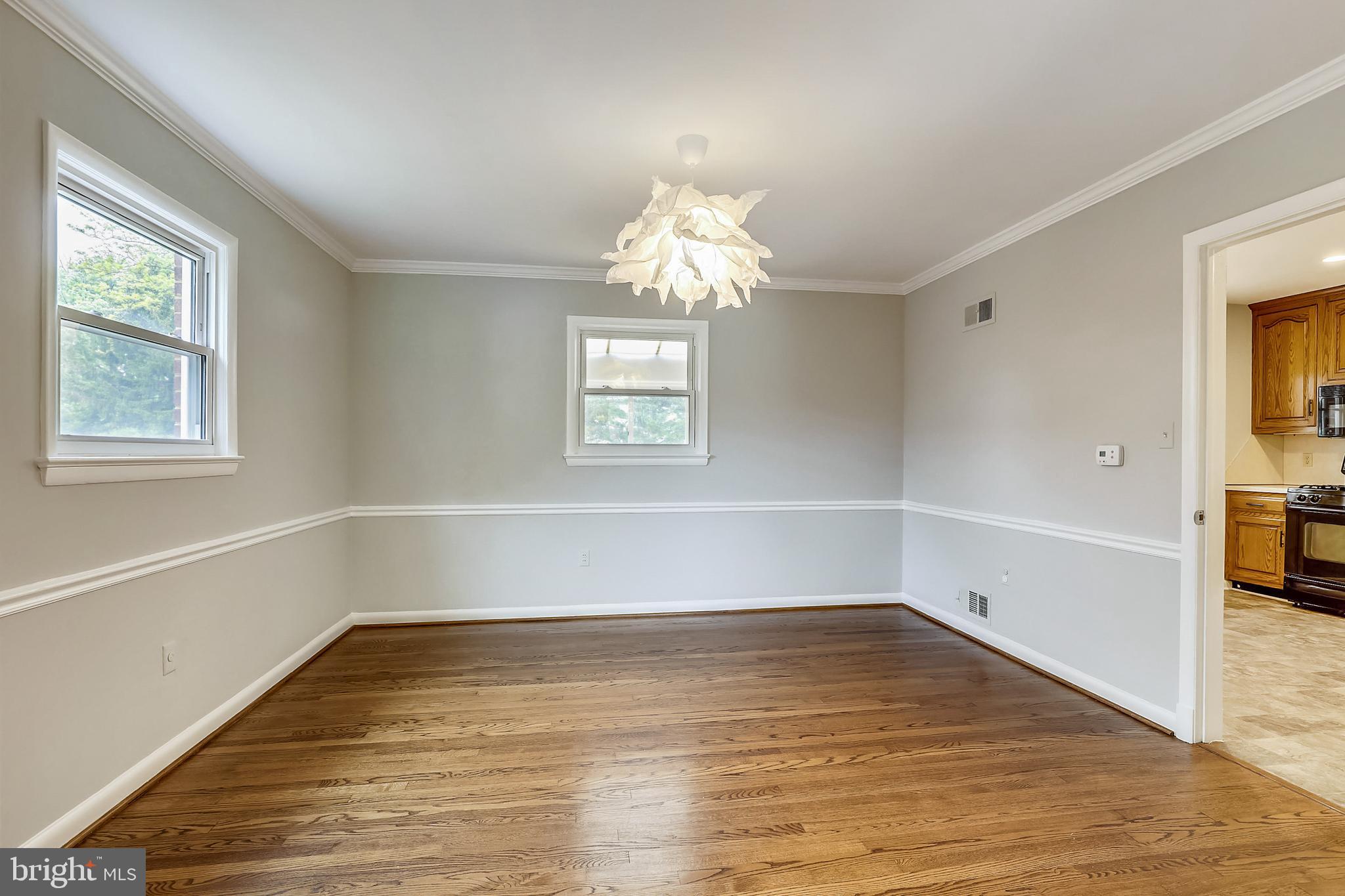 9828 Belhaven Road Bethesda, MD 20817 - Photo 4 of 18 Separate dining room