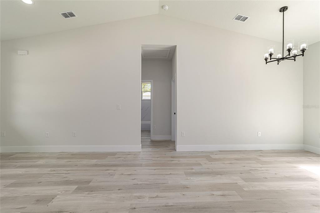 427 Alvarez Road Dunnellon, FL 34431 - Photo 16 of 51
