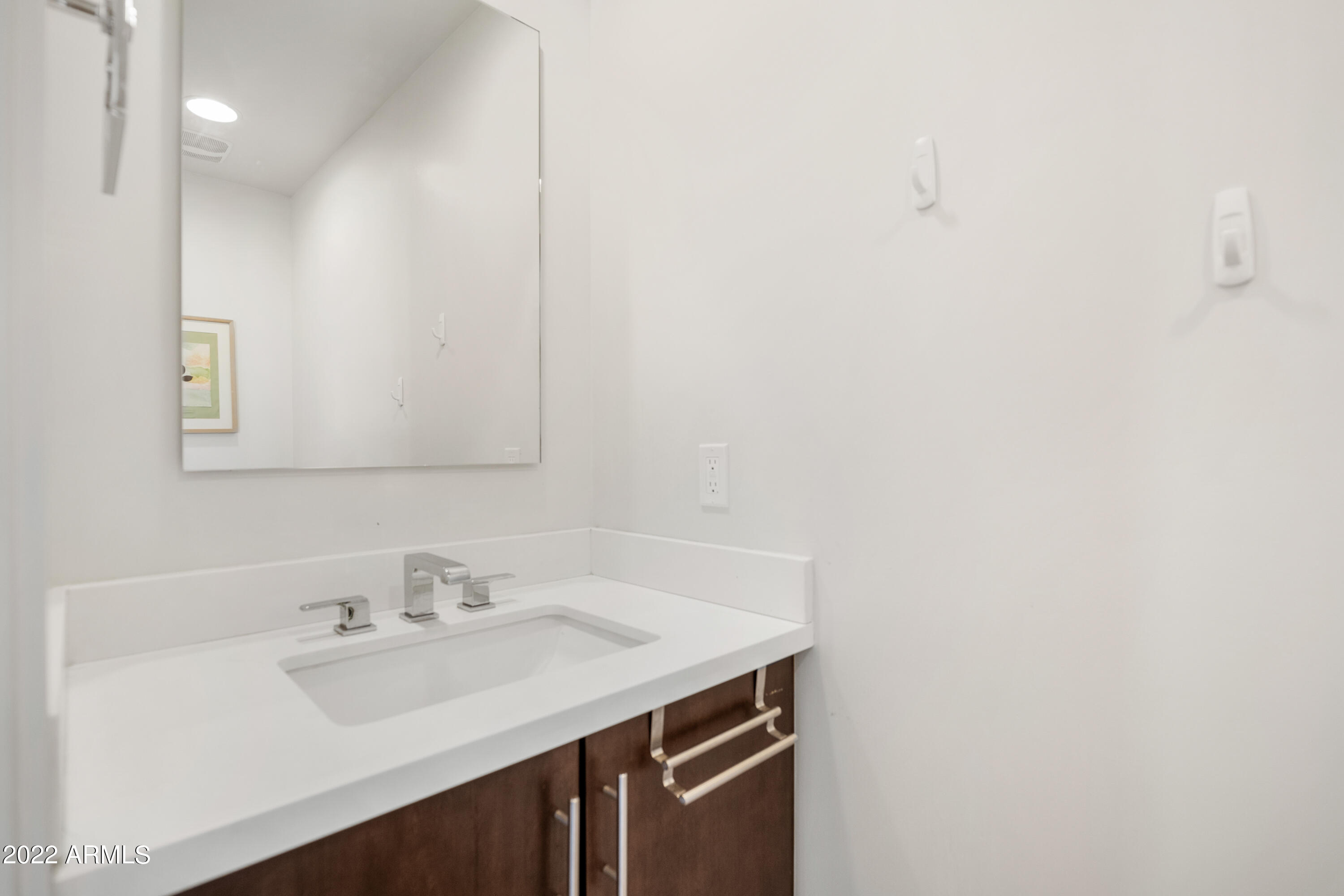 325 East Coronado Road, Unit 9 Phoenix, AZ 85004 - Photo 20 of 43 bottom floor half bath