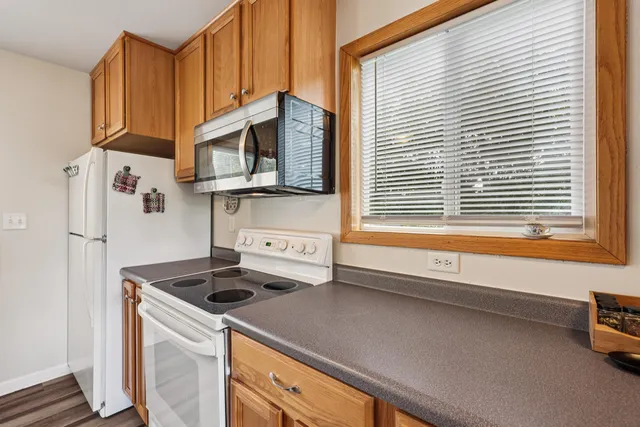 $419,900 | 10216 North Baehr Road, Mequon, WI 53092