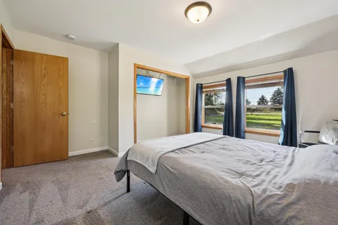 $429,900 | 10216 North Baehr Road, Mequon, WI 53092