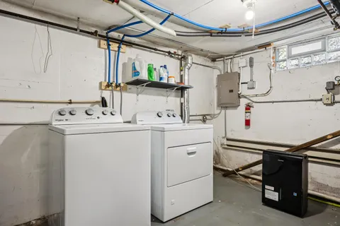 $429,900 | 10216 North Baehr Road, Mequon, WI 53092