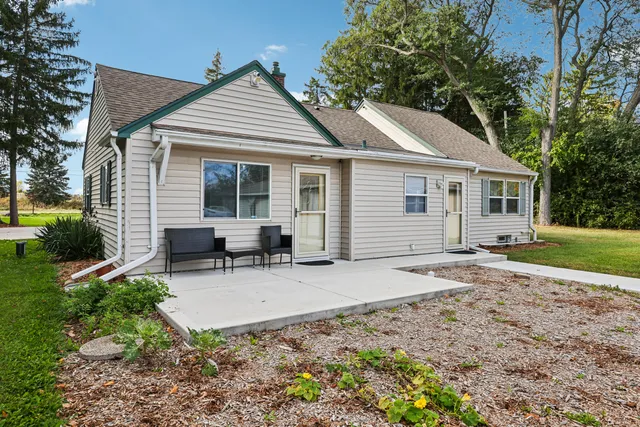 $419,900 | 10216 North Baehr Road, Mequon, WI 53092