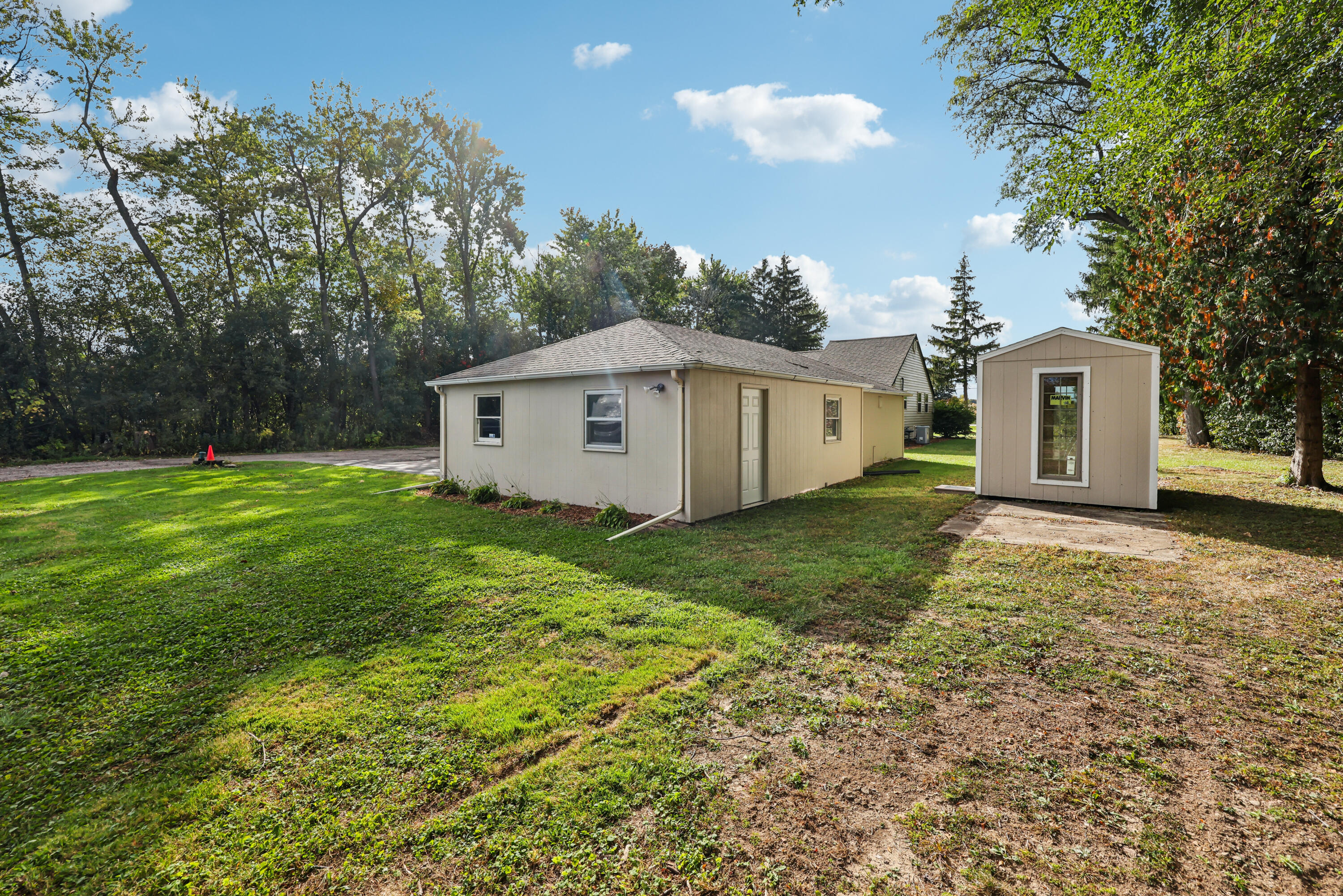 10216 North Baehr Road Mequon, WI 53092 - Photo 23 of 28 Bonus Shed