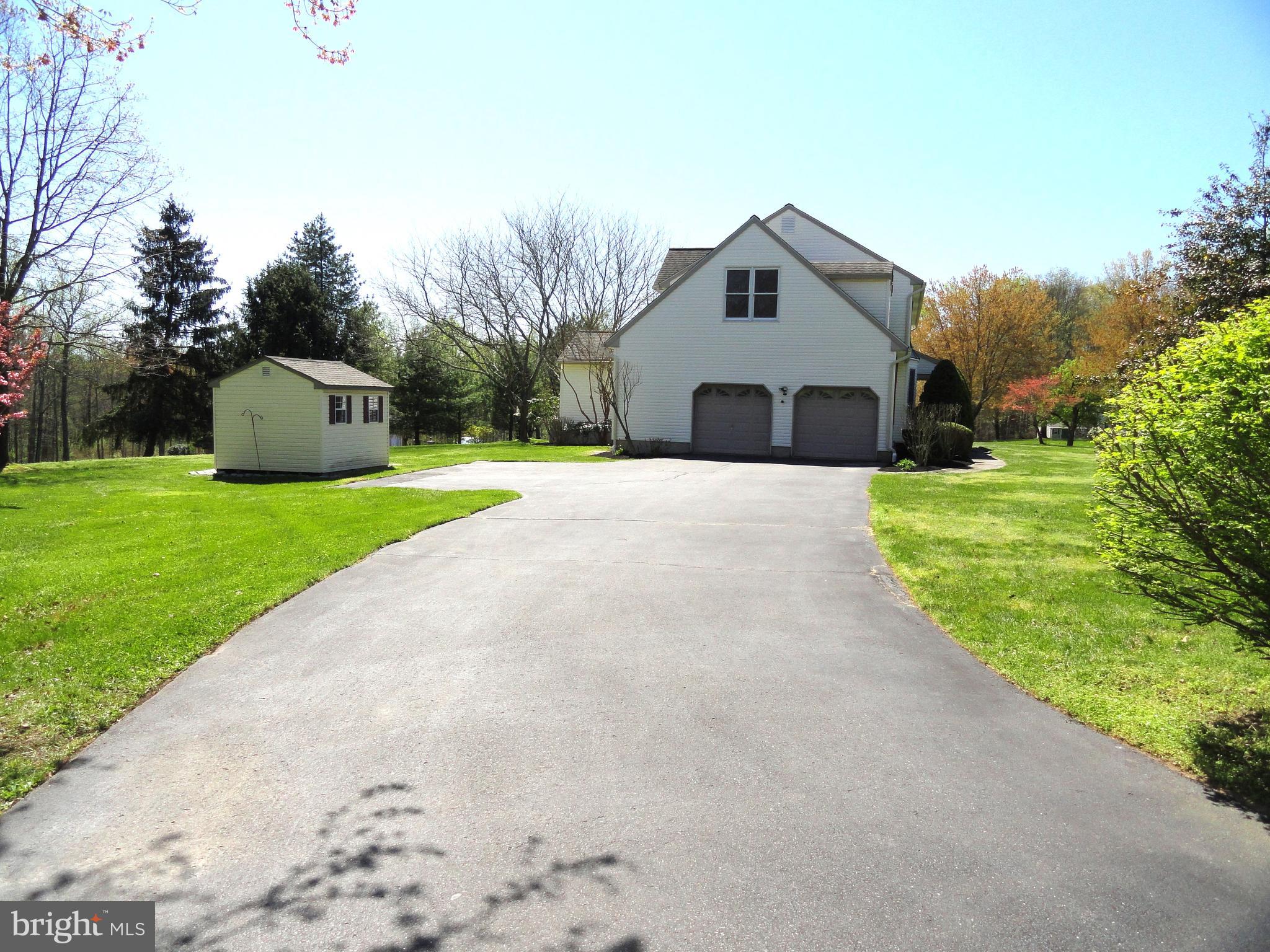 27 Ivy Lane Wrightstown, NJ 08562 - Photo 16 of 100