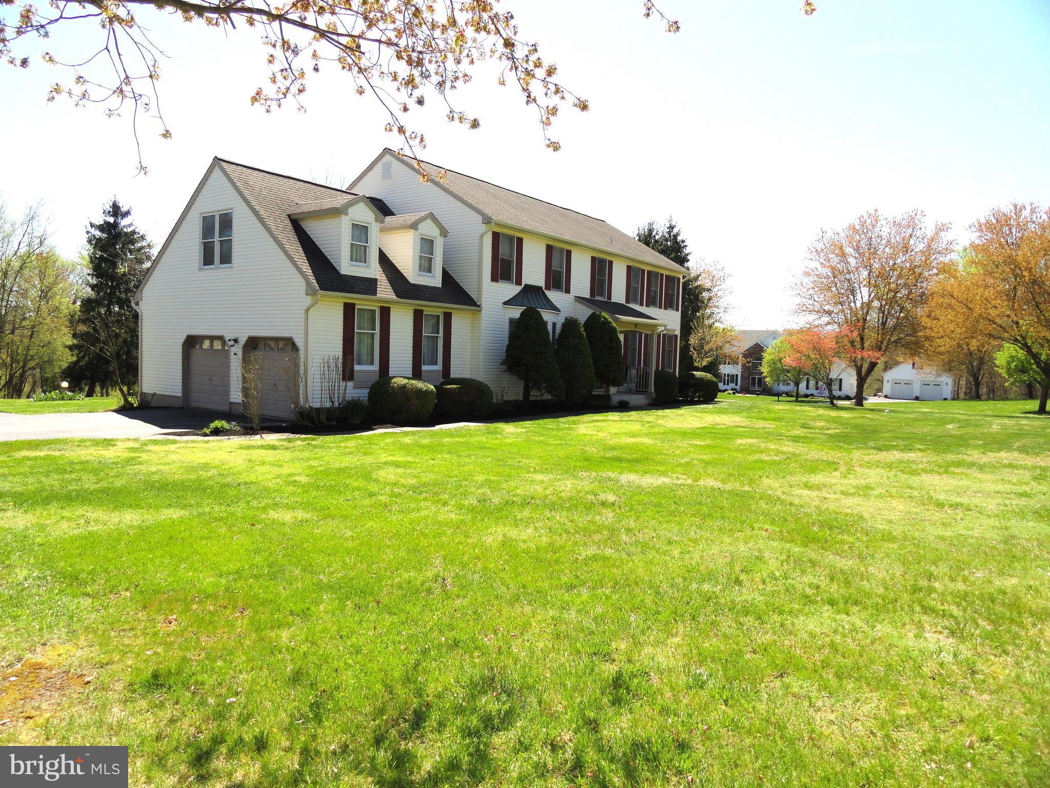 27 Ivy Lane Wrightstown, NJ 08562 - Photo 2 of 100