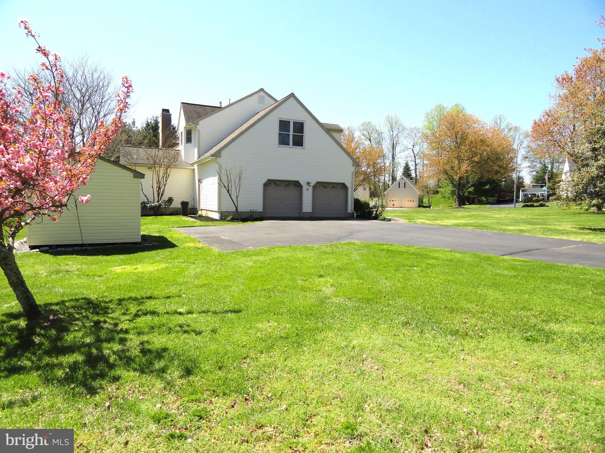 27 Ivy Lane Wrightstown, NJ 08562 - Photo 34 of 100