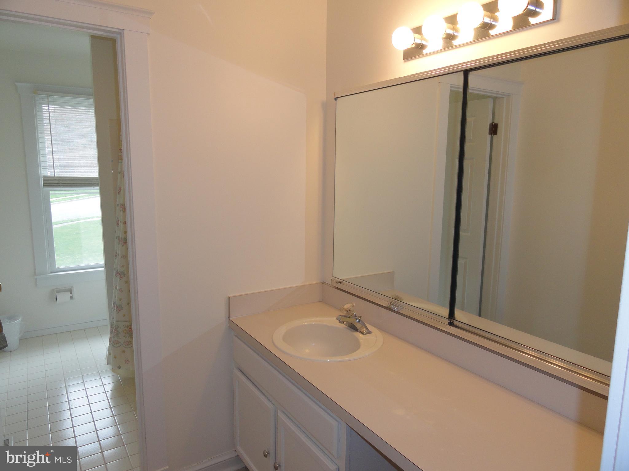 27 Ivy Lane Wrightstown, NJ 08562 - Photo 55 of 100