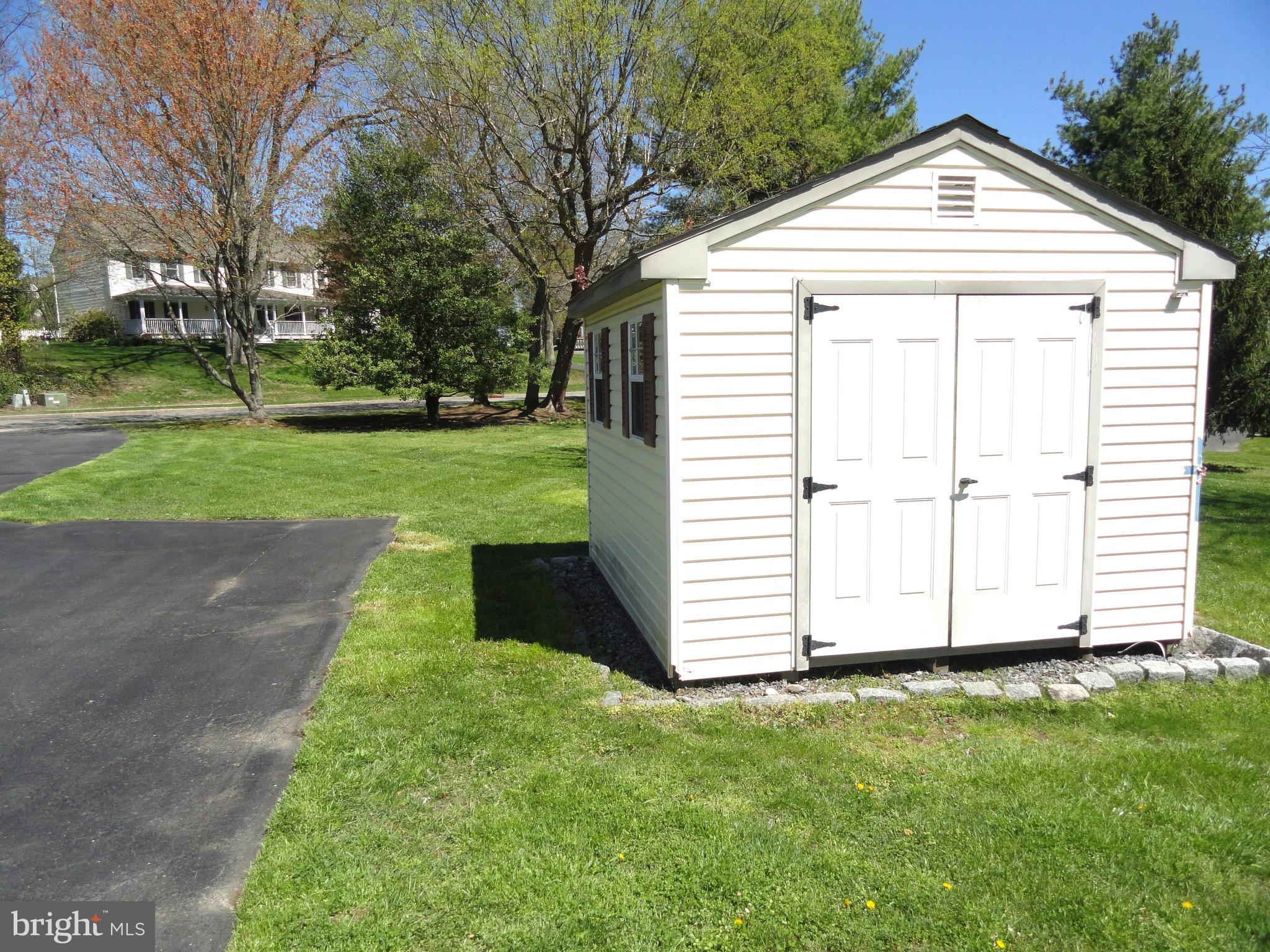 27 Ivy Lane Wrightstown, NJ 08562 - Photo 94 of 100