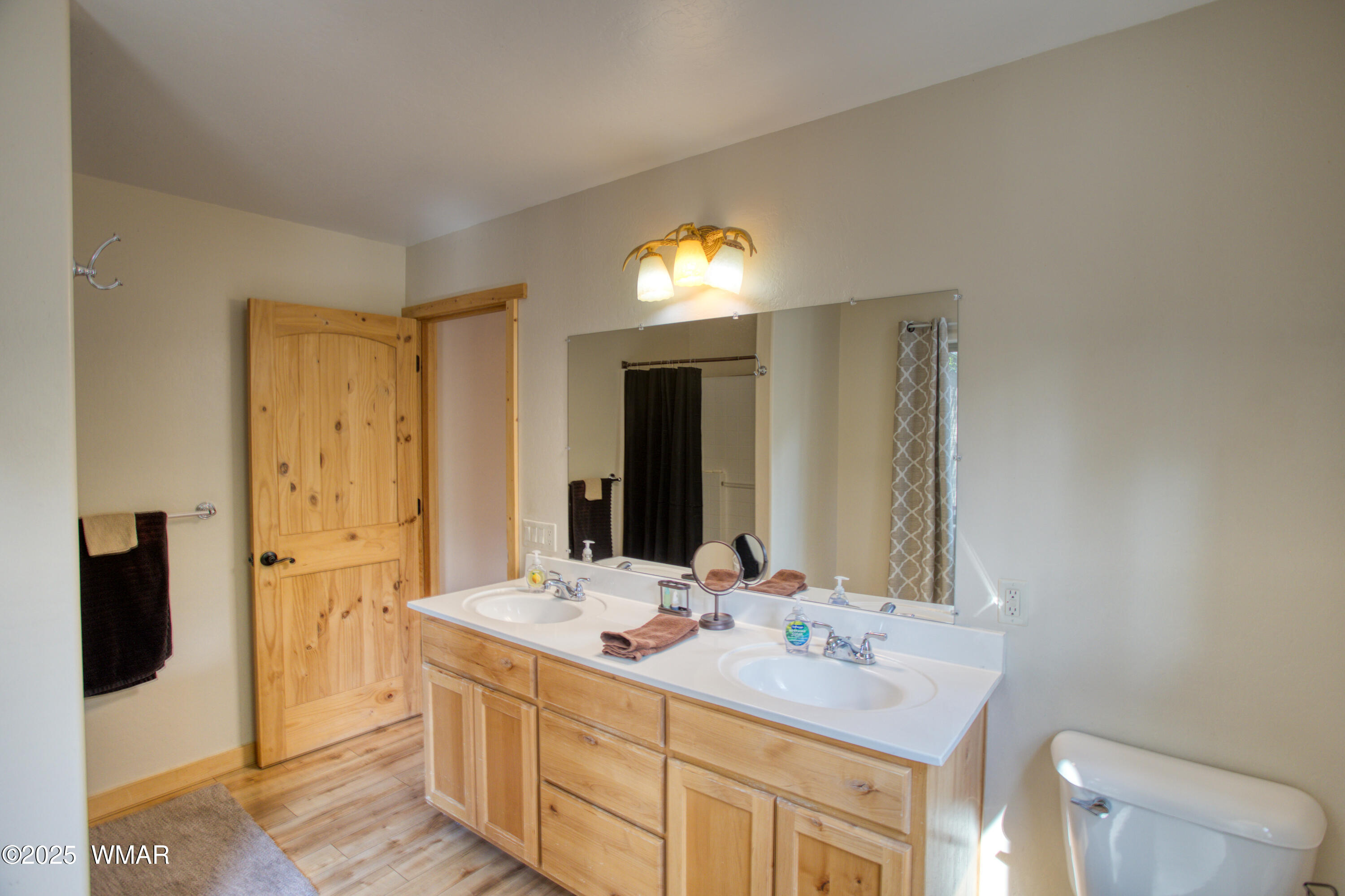 3455 Turkey Track Road Pinetop, AZ 85935 - Photo 16 of 28 Down Stairs Master Bathroom