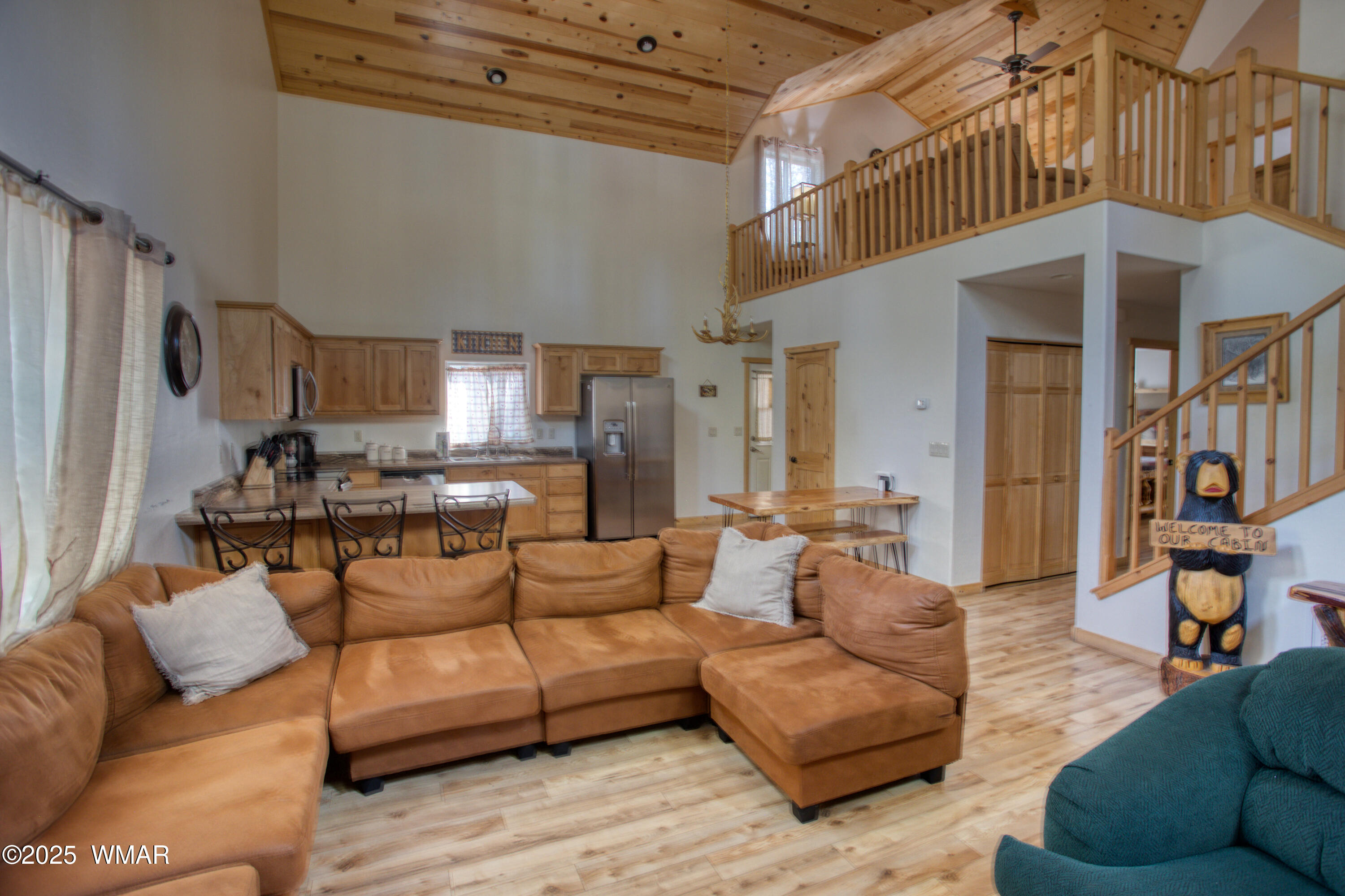 3455 Turkey Track Road Pinetop, AZ 85935 - Photo 5 of 28 Living Room