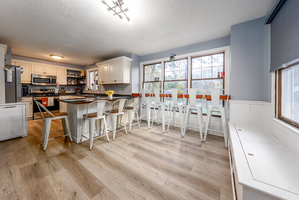 8 West Crossfield Road Sandwich, MA 02644 - Photo 11 of 42 Gallery Image 11