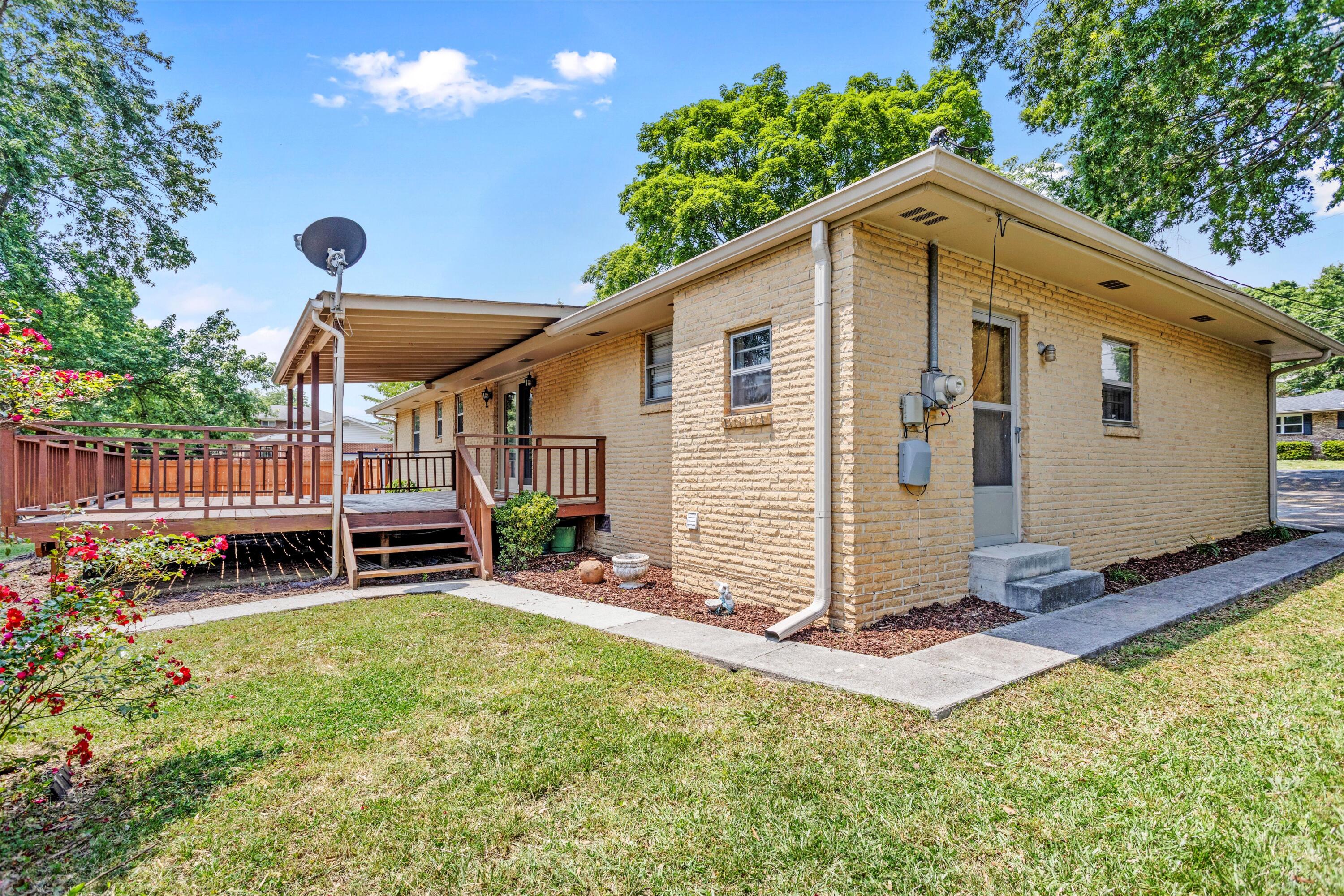 4202 Norcross Road Hixson, TN 37343 - Photo 12 of 40 32-0G9A4098