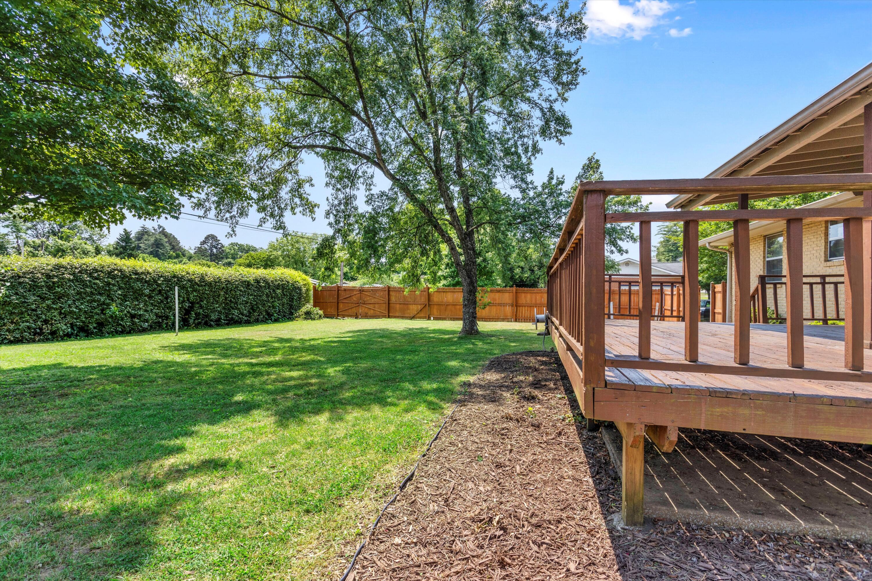 4202 Norcross Road Hixson, TN 37343 - Photo 16 of 40 33-0G9A4110