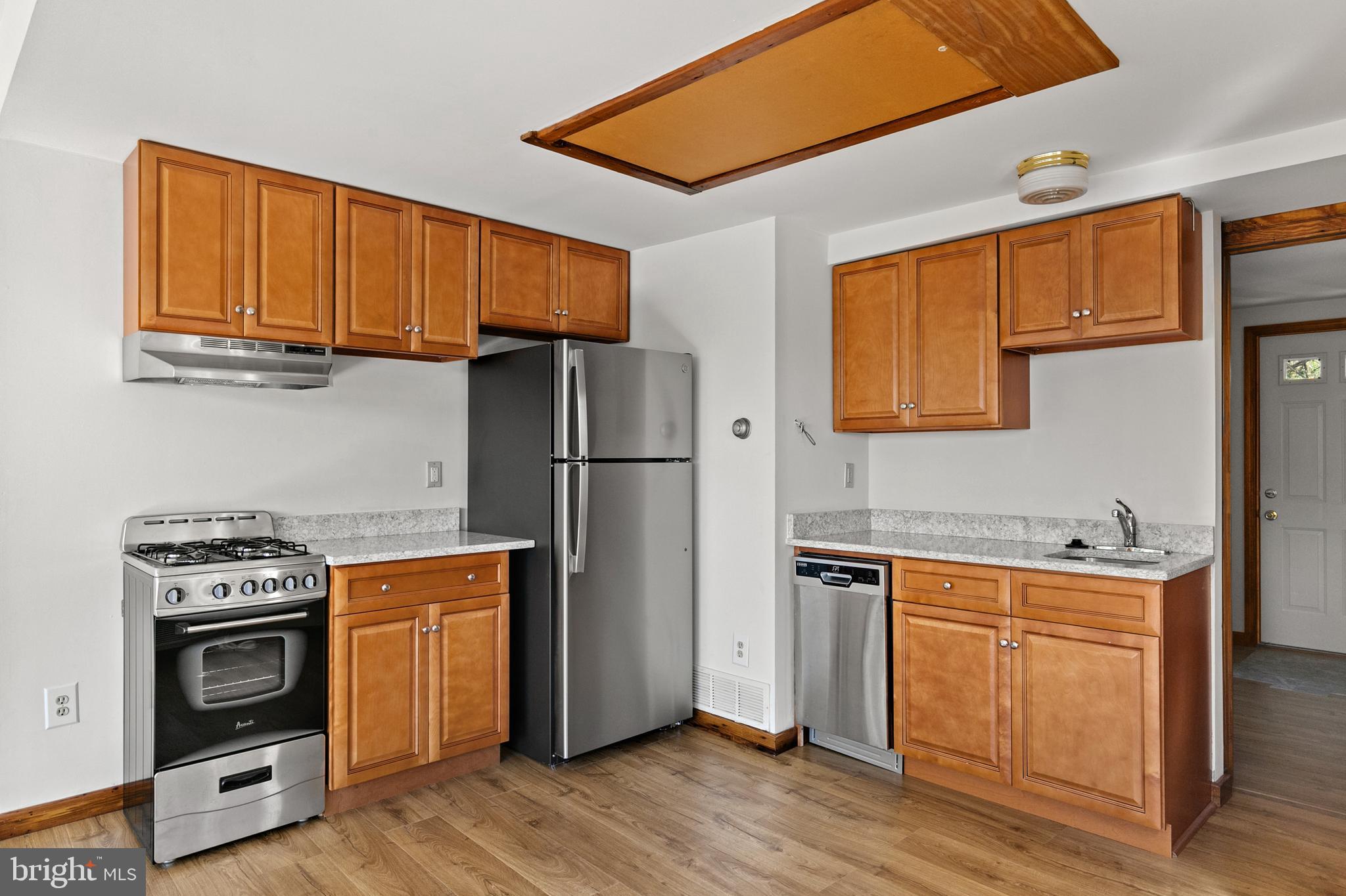227 Rancocas Avenue Delanco, NJ 08075 - Photo 12 of 37