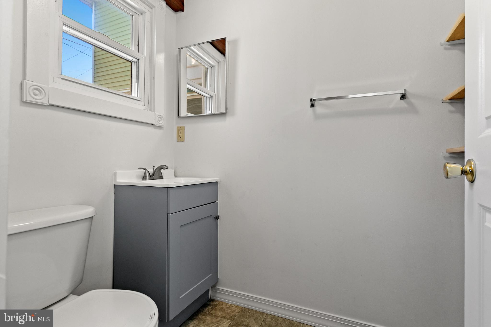 227 Rancocas Avenue Delanco, NJ 08075 - Photo 8 of 37
