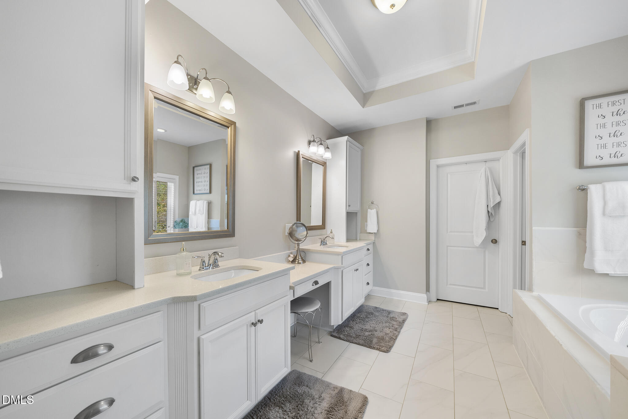11808 Friendship Oak Trail Raleigh, NC 27613 - Photo 20 of 43 Primary Bathroom