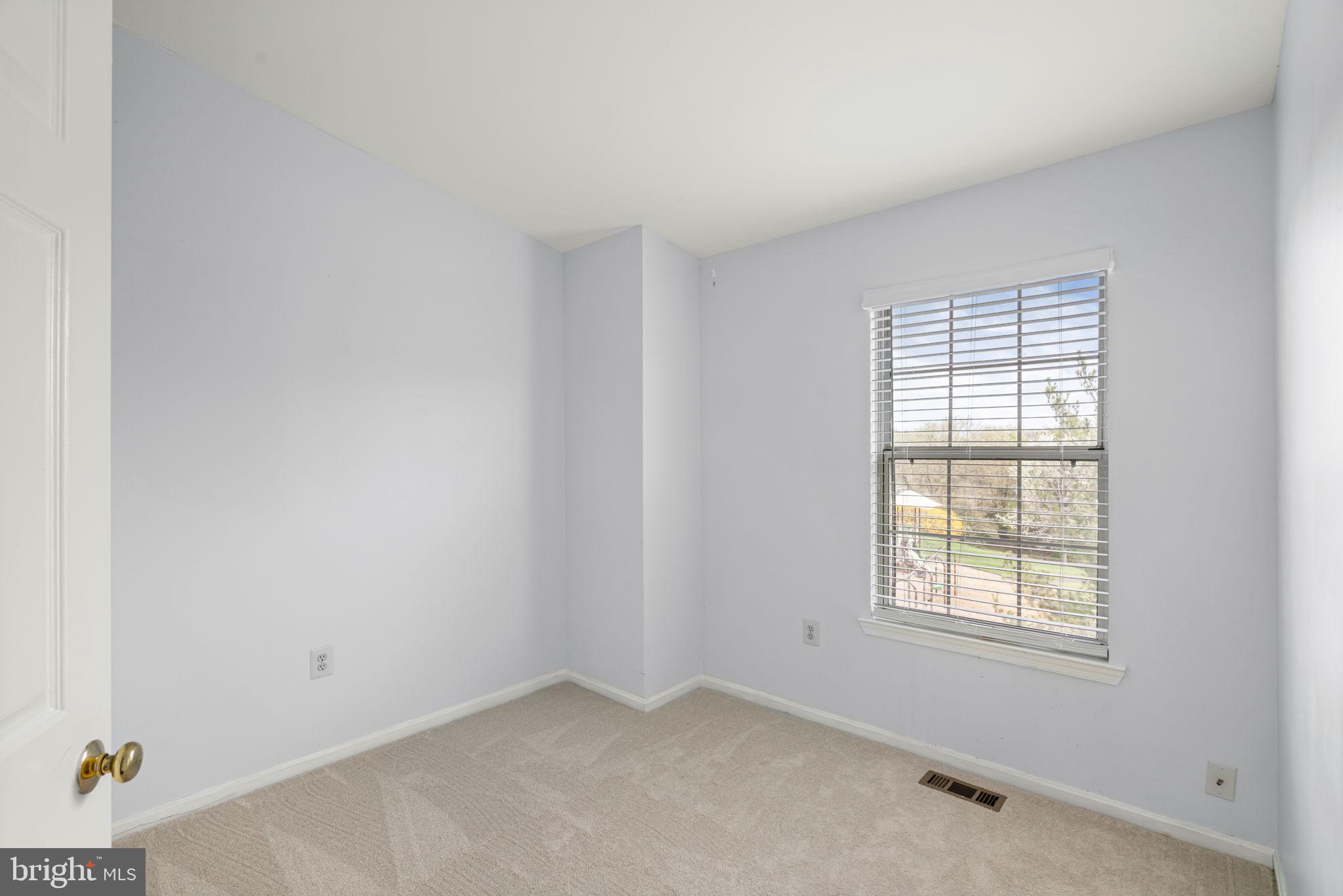 44022 Gala Circle Ashburn, VA 20147 - Photo 22 of 28