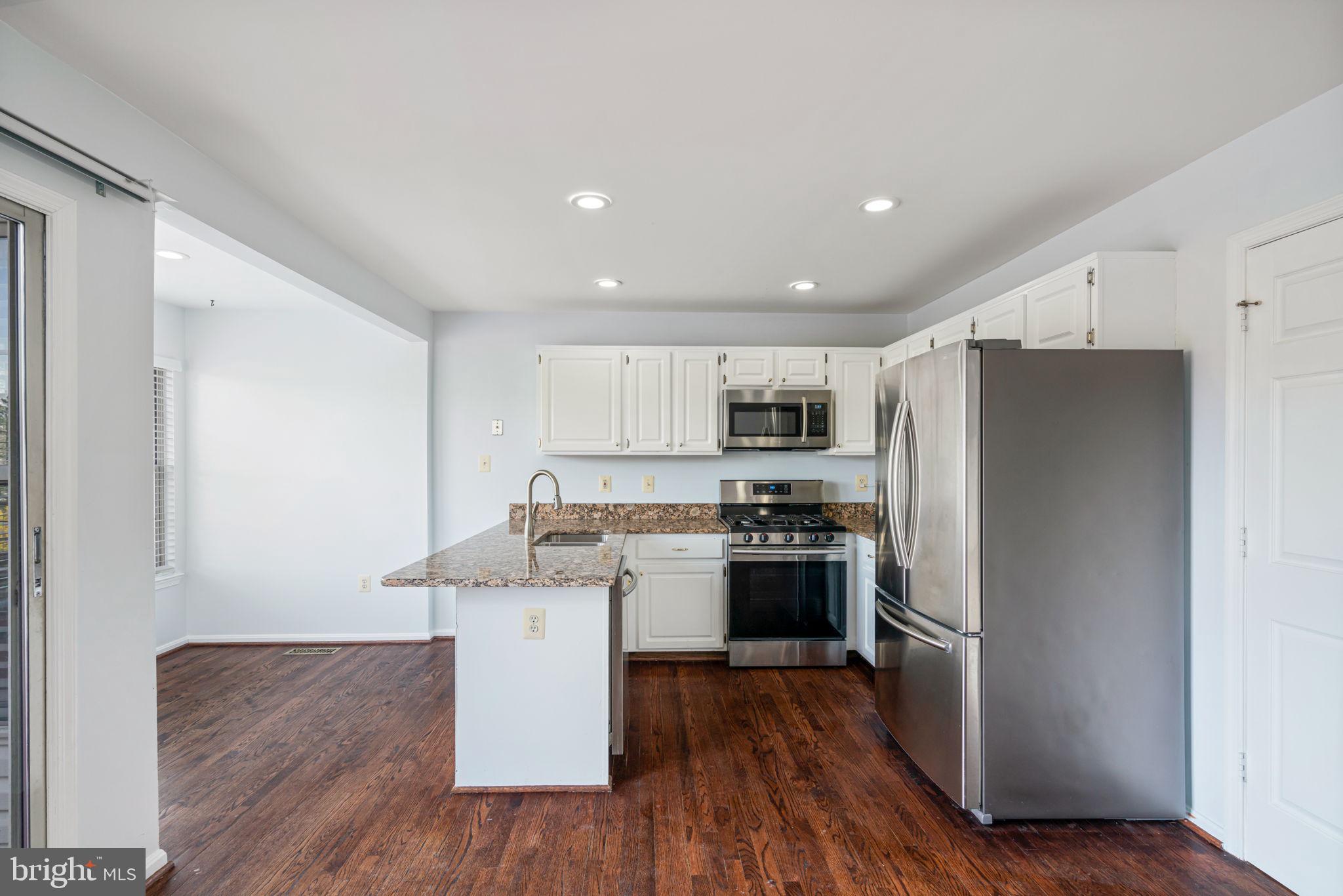 44022 Gala Circle Ashburn, VA 20147 - Photo 4 of 28