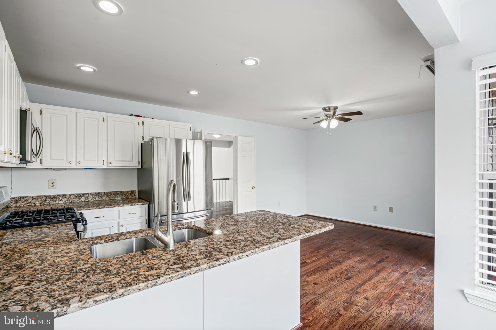 44022 Gala Circle Ashburn, VA 20147 - Photo 5 of 28