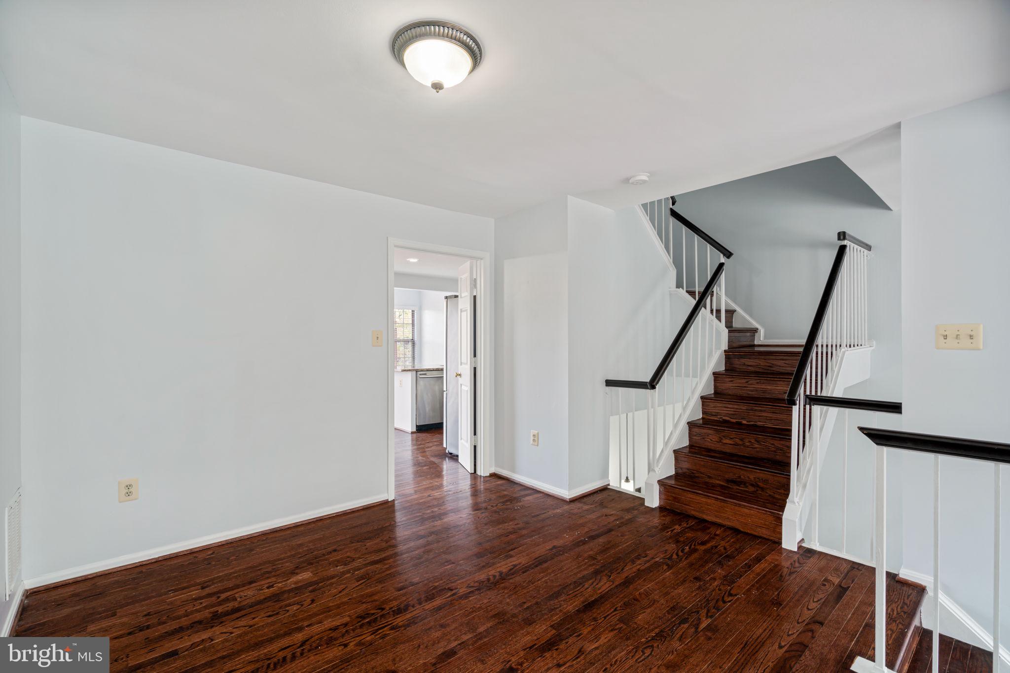 44022 Gala Circle Ashburn, VA 20147 - Photo 8 of 28